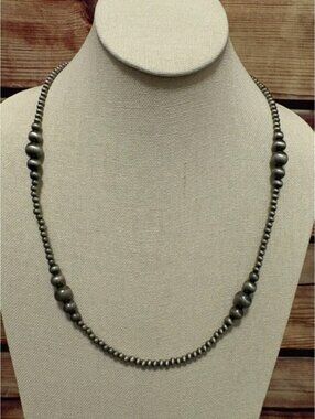 ISAC 22" Handmade Western Silver-tone graduated Bead Necklace NWT